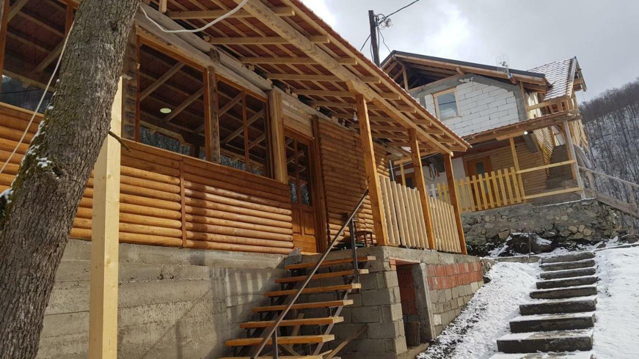 Domacinstvo Kod Gere Bed & Breakfast Crni Vrh Ngoại thất bức ảnh